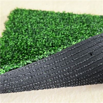 Golf gervigras teppi